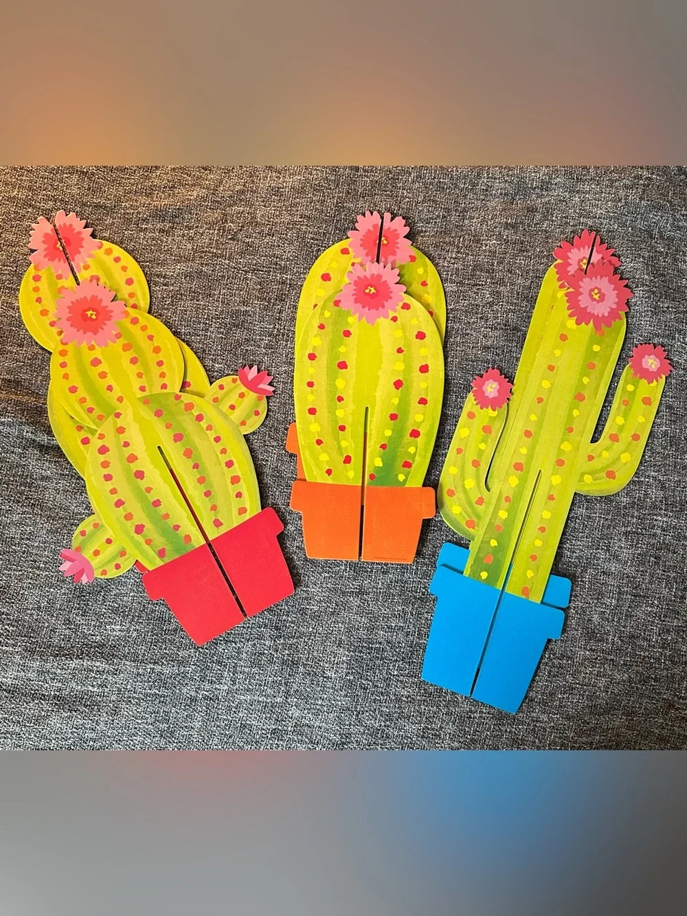 Decorations for a Pink Flamingo Birthday • summer decorations